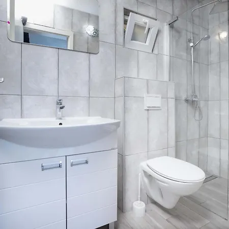 House Baras Garden 度假居