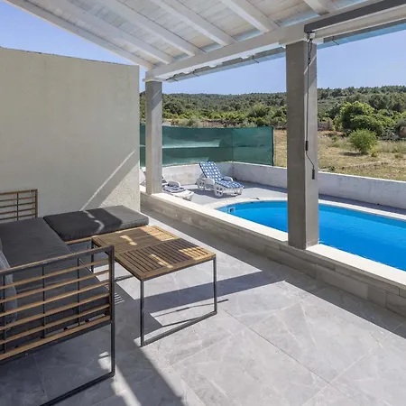 度假居 House Baras Garden *