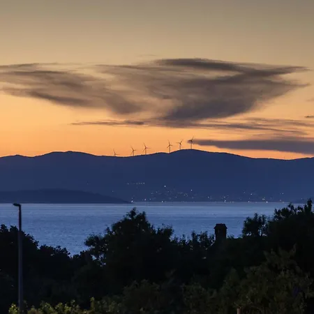 House Baras Garden 度假居 Mirce